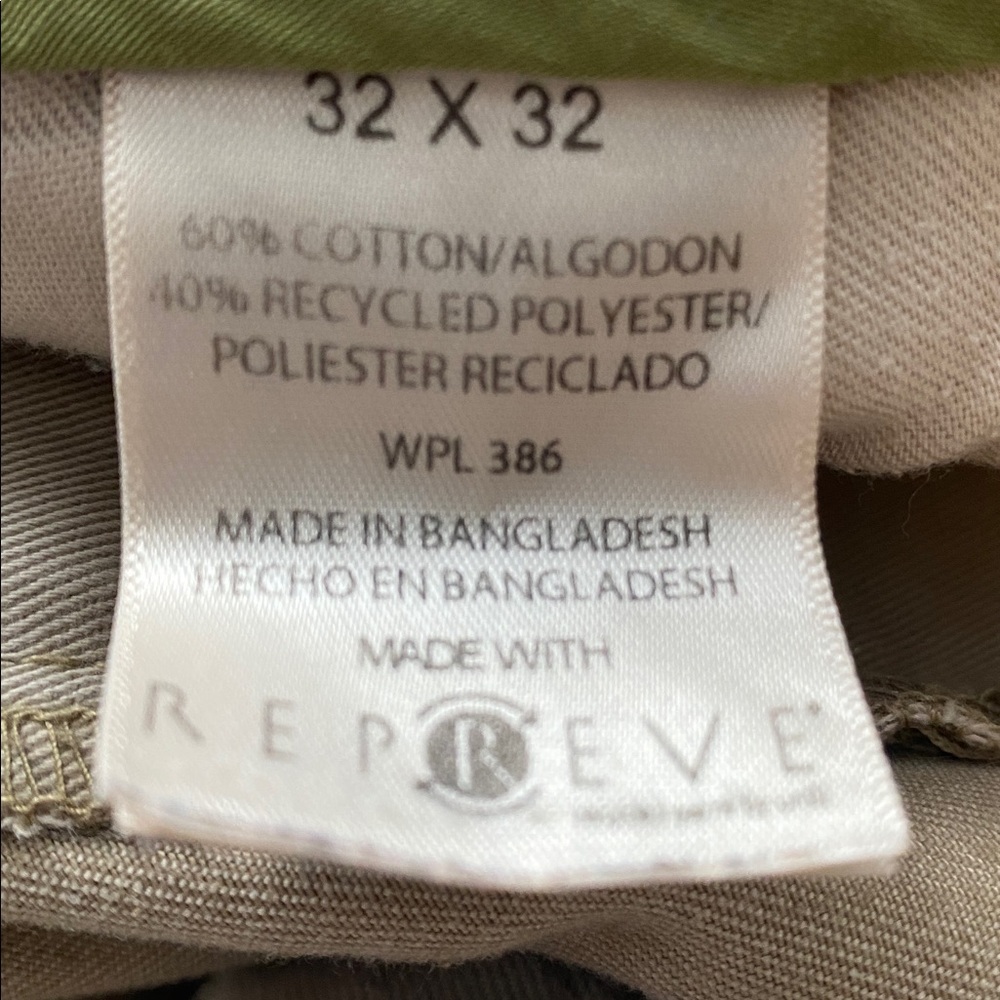 Life khaki a HAGGAR Co. relaxed straight 32X32 cotton/poly blend khaki pants - Picture 8 of 16